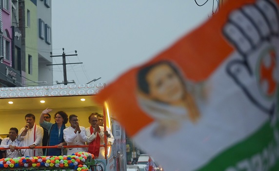 Congress leader Priyanka Gandhi Vadra, along with other leaders of Indian Jots, participated in a road show in Agartala. PIC- ABHISEK 