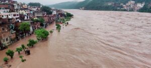 River-Tawi-water-level-on-rise-in-Jammu-10