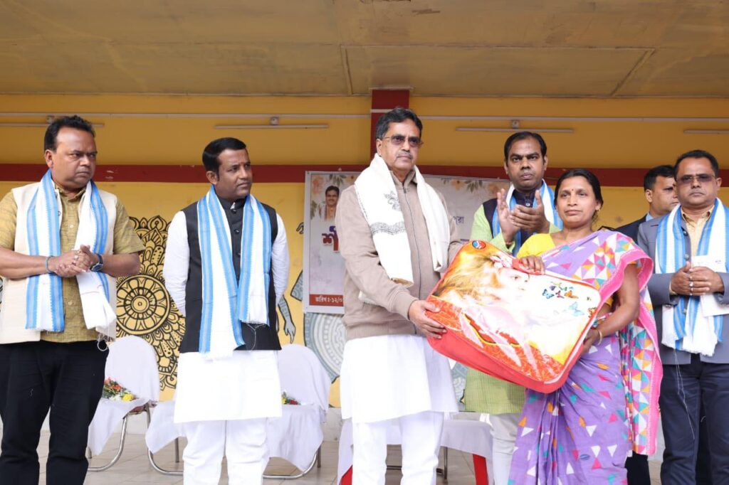 Winter Clothes Distribution Highlights TCS Officers’ Social Commitment