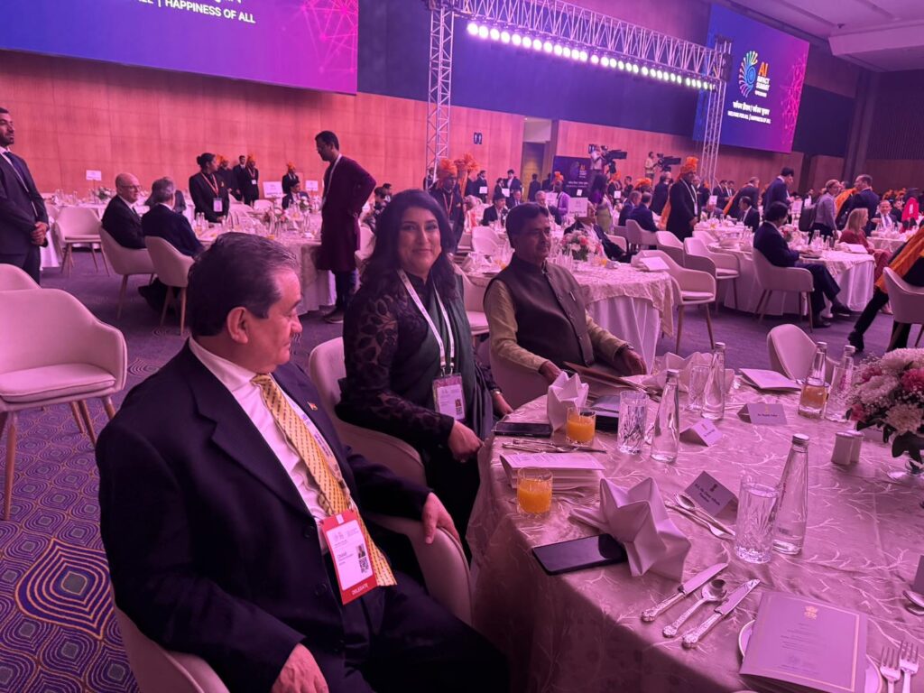 CM Highlights AI Revolution and Hindi Unity