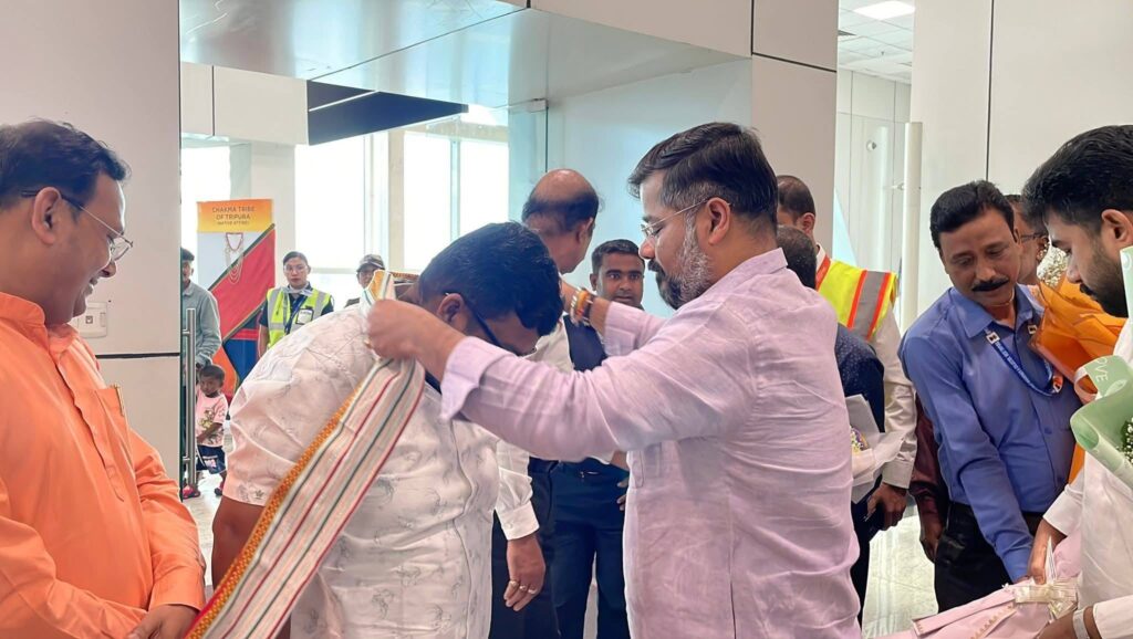 Grand welcome for new BJP Tripura chief Debroy