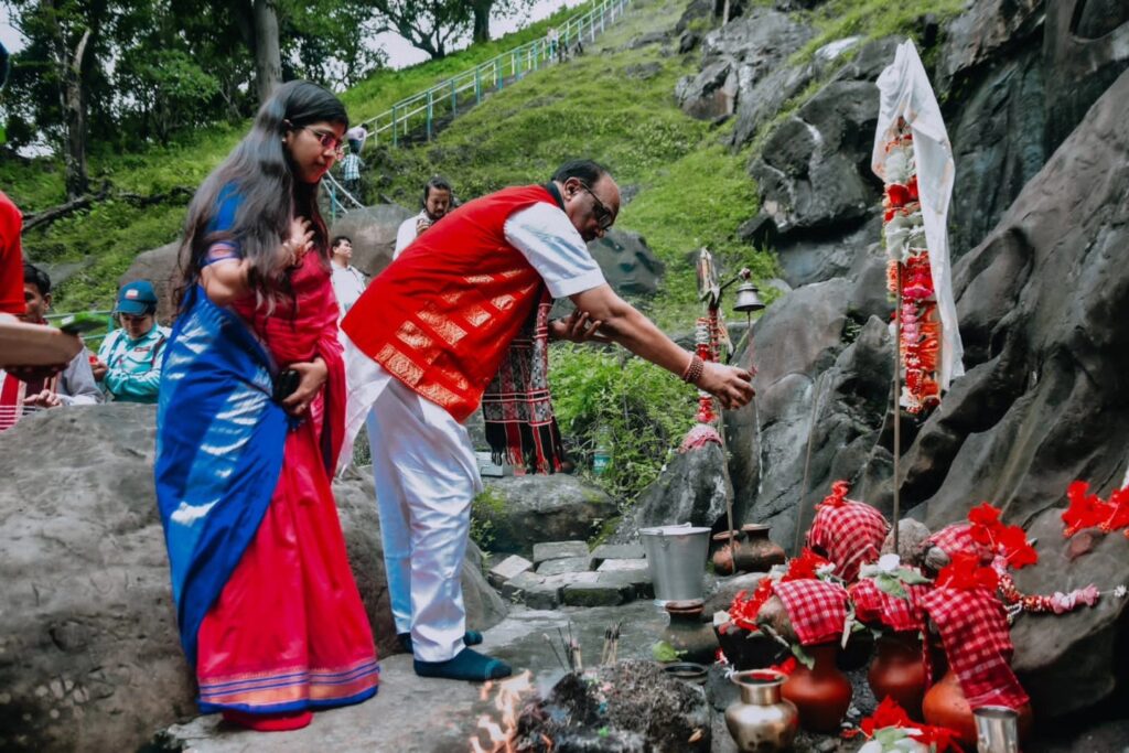 Durgadas Uikey offers prayers at Unakoti Mahadev idol