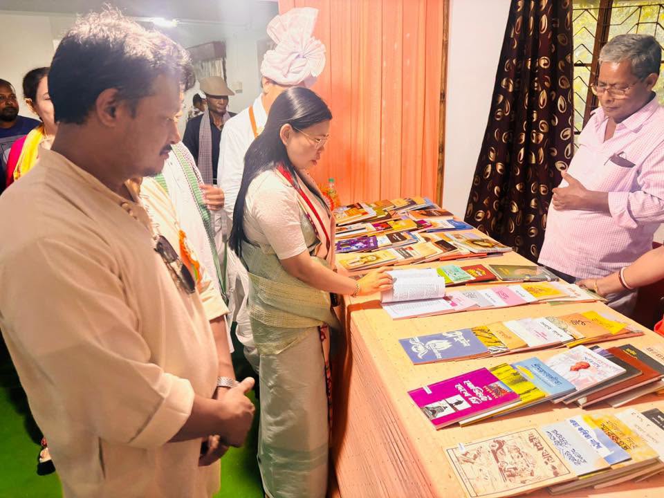 Bishnupriya Manipuri Community Showcases Rich Cultural Legacy in Tripura