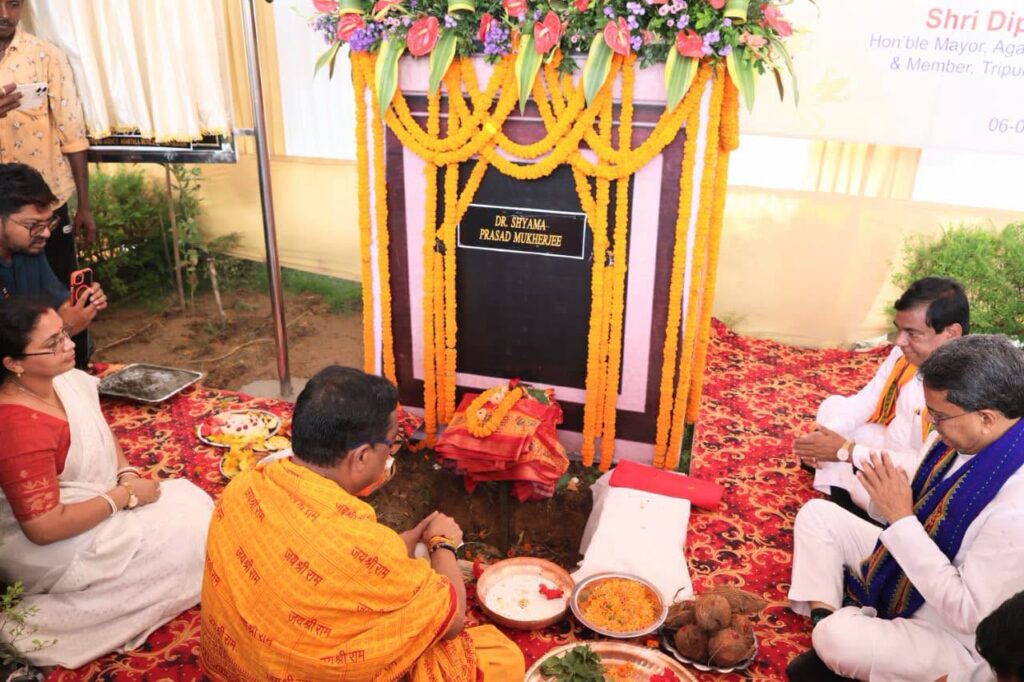 13-foot bronze statue honours Dr. Shyama Prasad Mukherjee