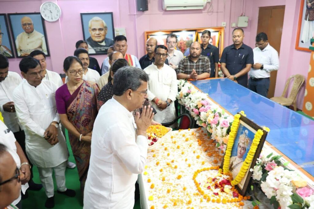 CM Dr. Saha pays floral tribute to Maharaja Bir Bikram on birth anniversary.
