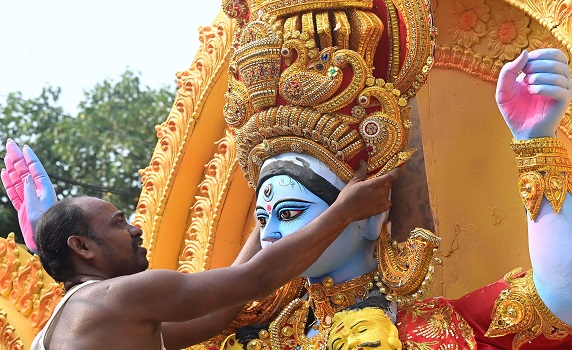 Idol maker adds final touches to Kali and Companions ahead of Agartala