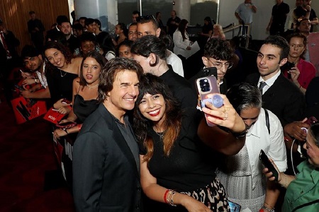 tom cruise makes relationshipnbspwith russian socialite elsina khayrova official