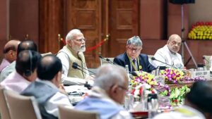 PM-Urges-States-to-Develop-Global-Standard-Tourist-Destinations