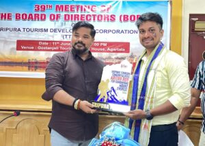 Mountaineer-Aritra-Felicitated