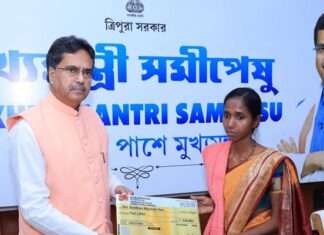 Tripura CM Extends Financial Relief to Late Farmer’s Family Tripura CM Extends Financial Relief to Late Farmer’s Family