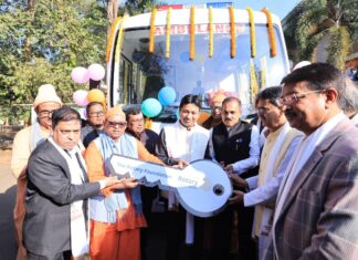 Tripura CM Unveils State-of-the-Art Mobile Dental Clinic Van Tripura CM Unveils State-of-the-Art Mobile Dental Clinic Van