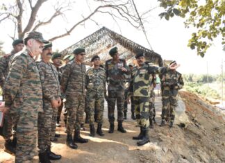 Top Army Brass from Eastern Command visit Tripura border Top-Army-Brass-from-Eastern-Command