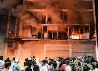 Bangladesh violence erupts after radical leader Hadi’s death Bangladesh violence erupts after radical leader Hadi’s death