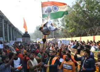 India Flags Minority Attacks in Bangladesh, Demands Justice India Flags Minority Attacks in Bangladesh, Demands Justice