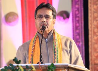 CM holds back on School Holiday decision, awaits Met report CM holds back on School Holiday decision, awaits Met report