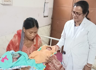 Doctors Perform Life-Saving Twin Birth at Bishramganj PHC Doctors Perform Life-Saving Twin Birth at Bishramganj PHC