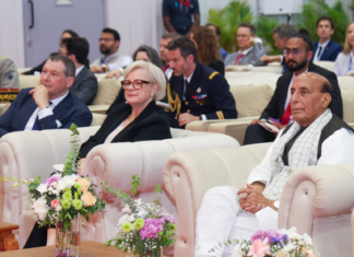 Rajnath Singh: India-France Defence Partnership Has No Limits Rajnath Singh: India-France Defence Partnership Has No Limits