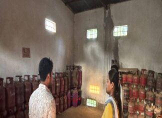 Severe LPG shortage hits Kumarghat, induction cooktops demand surges Severe LPG shortage hits Kumarghat, induction cooktops demand surges