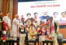 Tripura CM Congratulates Himanta Ahead of Assam Oath Ceremony Tripura CM Congratulates Himanta Ahead of Assam Oath Ceremony