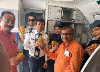 Tripura Showcases GI-Tagged Queen Pineapple at Delhi Festival Tripura Showcases GI-Tagged Queen Pineapple at Delhi Festival