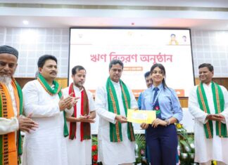 CM launches minority loan distribution prog, announces Rs 322 Cr development proposal CM launches minority loan distribution prog, announces Rs 322 Cr development proposal