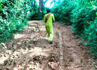 Gandacherra infant dies as inaccessible road blocks hospital access Gandacherra infant dies as inaccessible road blocks hospital access