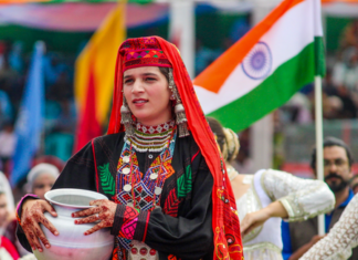 Kashmir’s two sides reveal contrasting stories of devt, governance and political freedom Kashmir’s two sides reveal contrasting stories of devt, governance and political freedom