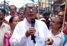 Police complaints will not stop opposition politics, Manik Sarkar asserts Police complaints will not stop opposition politics, Manik Sarkar asserts