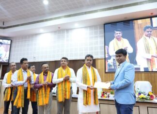 CM hands over appointment letters to 42 GDMOs, says docs must continuously update CM hands over appointment letters to 42 GDMOs, says docs must continuously update