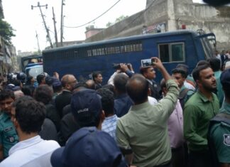 B’desh Tribunal Sentences Awami League Leader Mahbubul Alam Hanif to Death B'desh Tribunal Sentences Awami League Leader Mahbubul Alam Hanif to Death