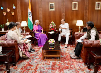 Manipur CM Discusses Fiscal Crisis with Union FM Sitharaman Manipur CM Discusses Fiscal Crisis with Union FM Sitharaman