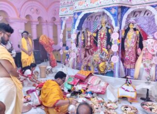 Maha Saptami Draws Devotees to Historic Durga Bari in Agartala Maha Saptami Draws Devotees to Historic Durga Bari in Agartala