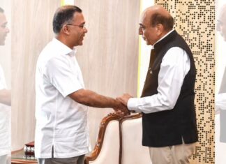 Dhaka-Delhi hold talks over PM’s India visit Dhaka-Delhi hold talks over PM's India visit